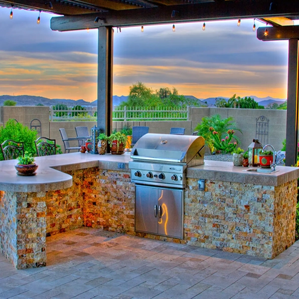 https://www.gillbroslandscapes.com/wp-content/uploads/2024/06/outdoorkitchen-1.webp